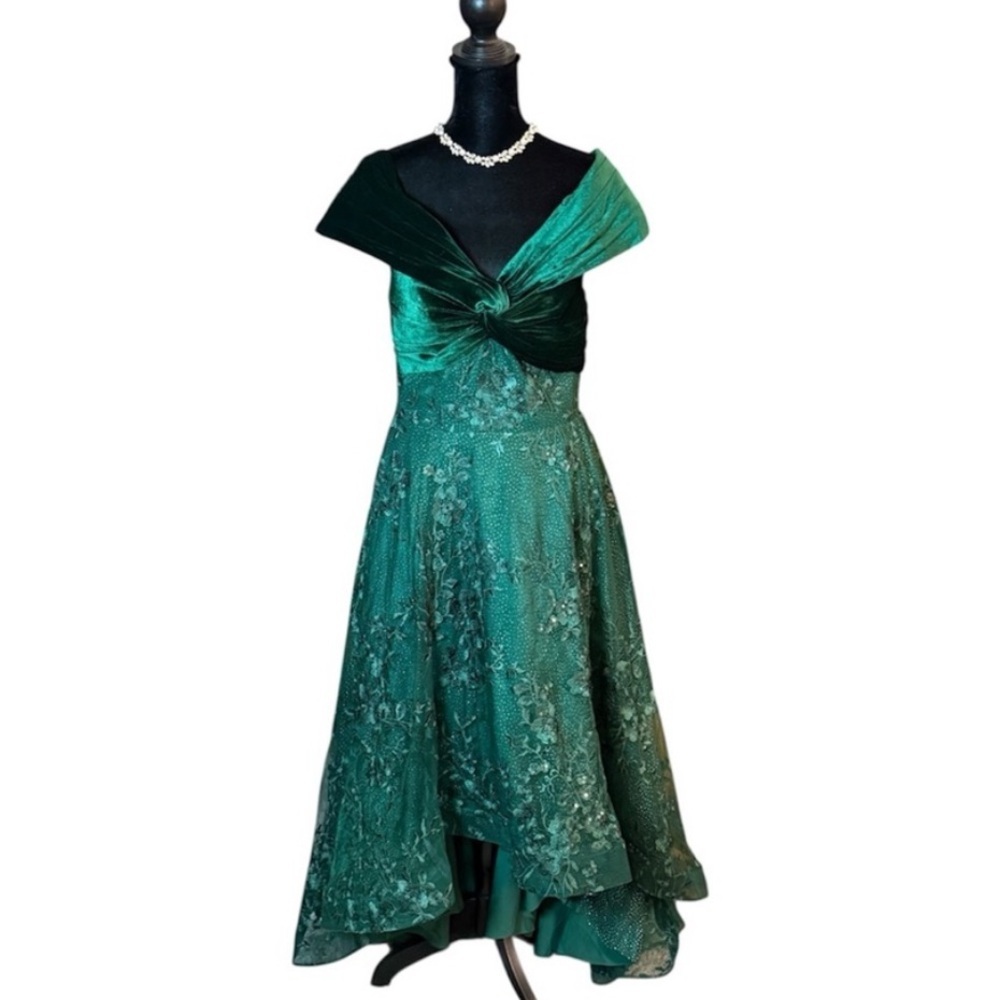 JJ’s House Dark Green Off Shoulder 8 Dress  Velvet Bodice Embroidered Euro Glam - Picture 3 of 10